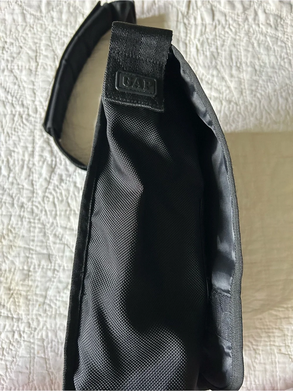 Vintage Y2K Gap Black Nylon Messenger Crossbody Top Handle Techwear Gear Bag
